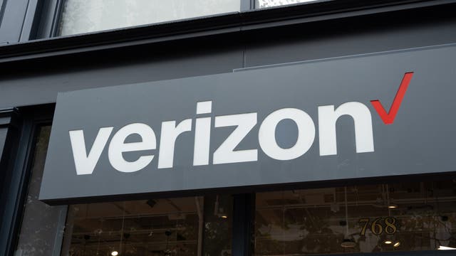Is cell service down in Orlando? Verizon confirms outage