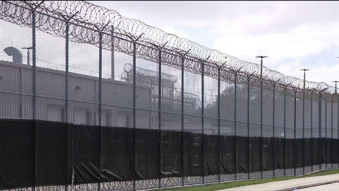 Orange County seeks higher federal payments for housing ICE detainees