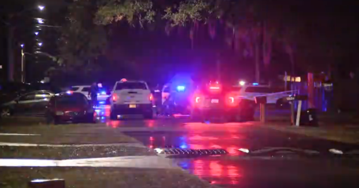 Teen dies after being shot in Orange County neighborhood, deputies say ...