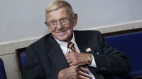 Legendary college football coach, devoted father Lou Holtz dies at age 89