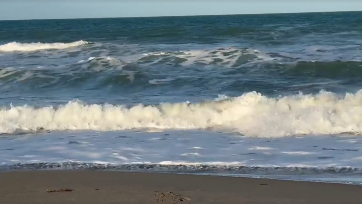 Beach safety: 4 tips to spotting a rip current along Central Florida coast