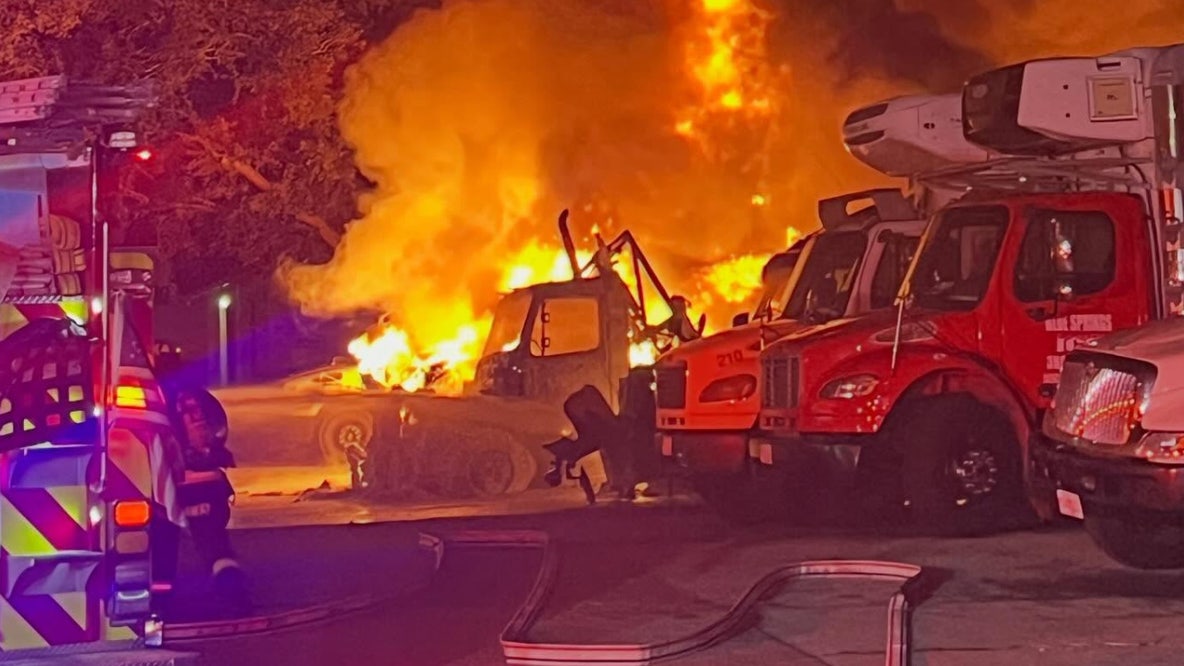 Several tractor-trailers catch fire at Reddy Ice plant in New Smyrna Beach, officials say