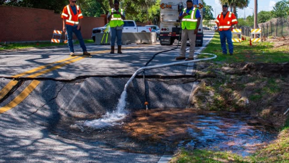 Large Maitland sinkhole now 'stable,' officials say