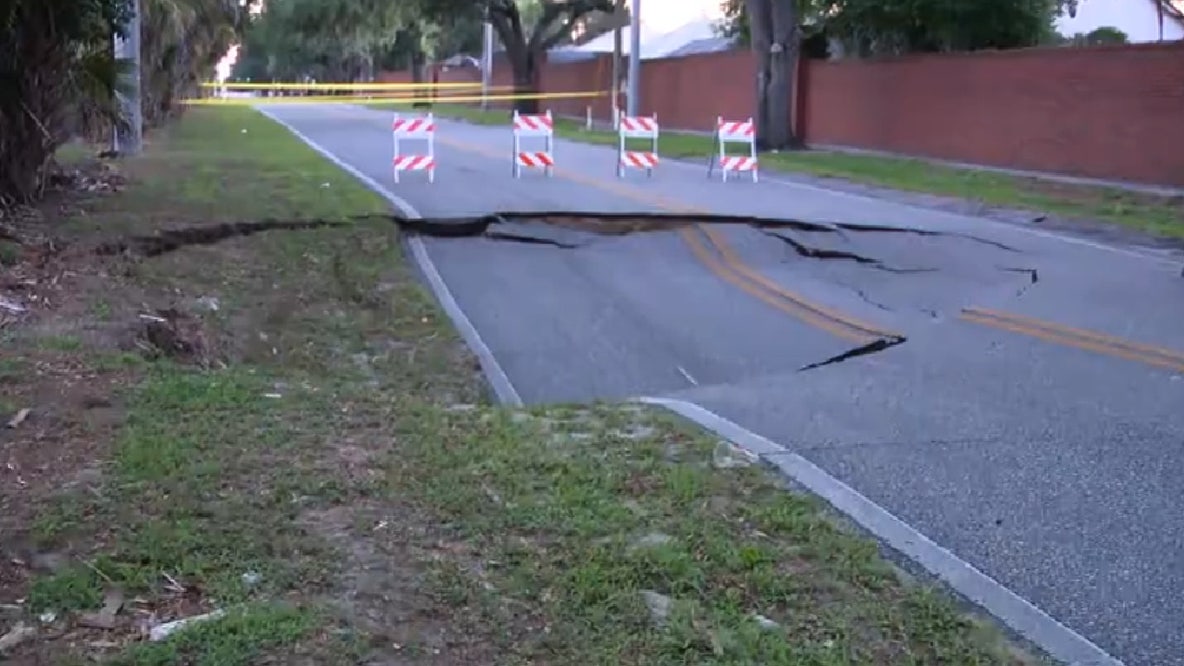Sinkhole shuts down section of Wymore Road in Maitland, officials say