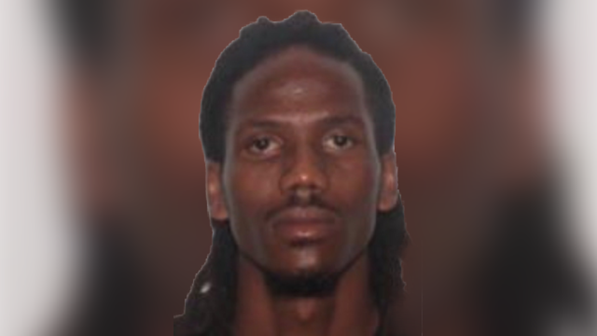 Police search for murder suspect on the loose in Daytona Beach
