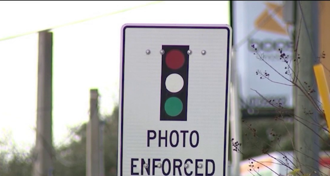 Orange County votes unanimously to keep red light cameras for 10 years