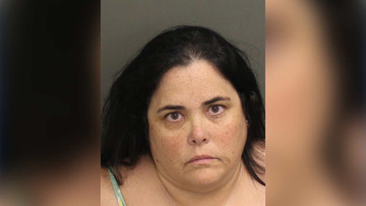 Florida mom, girl allegedly stole dozens of pins from Disney Springs store, deputies say