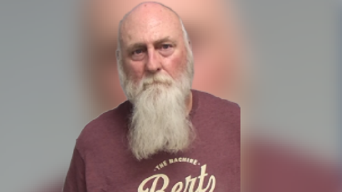 Furious Florida man threatens Lake County kids with knives over go-kart engine revving, deputies say