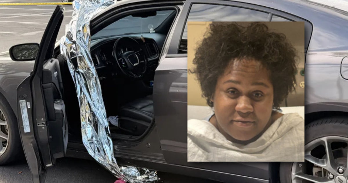 Florida mom accused of leaving child, 3, in hot car released on bond