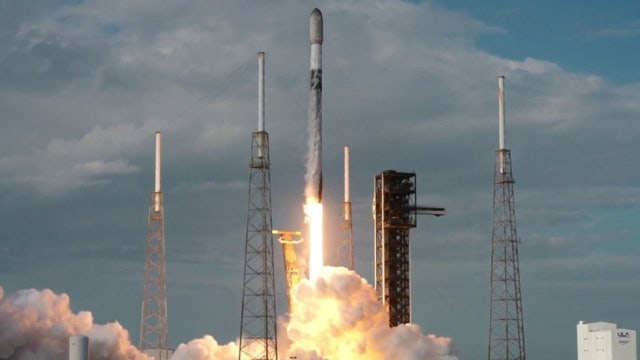 Watch: SpaceX launches 29 Starlink satellites from Florida's Cape Canaveral