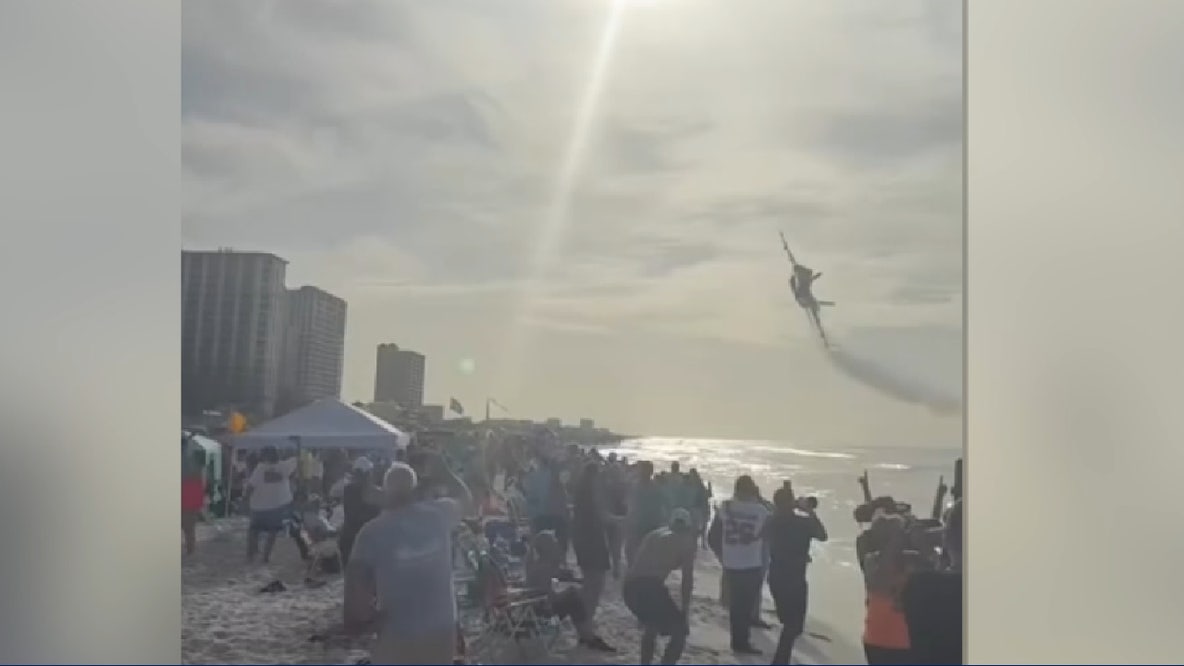 Blue Angels surprises Florida beachgoers with low flyover, Navy launches review