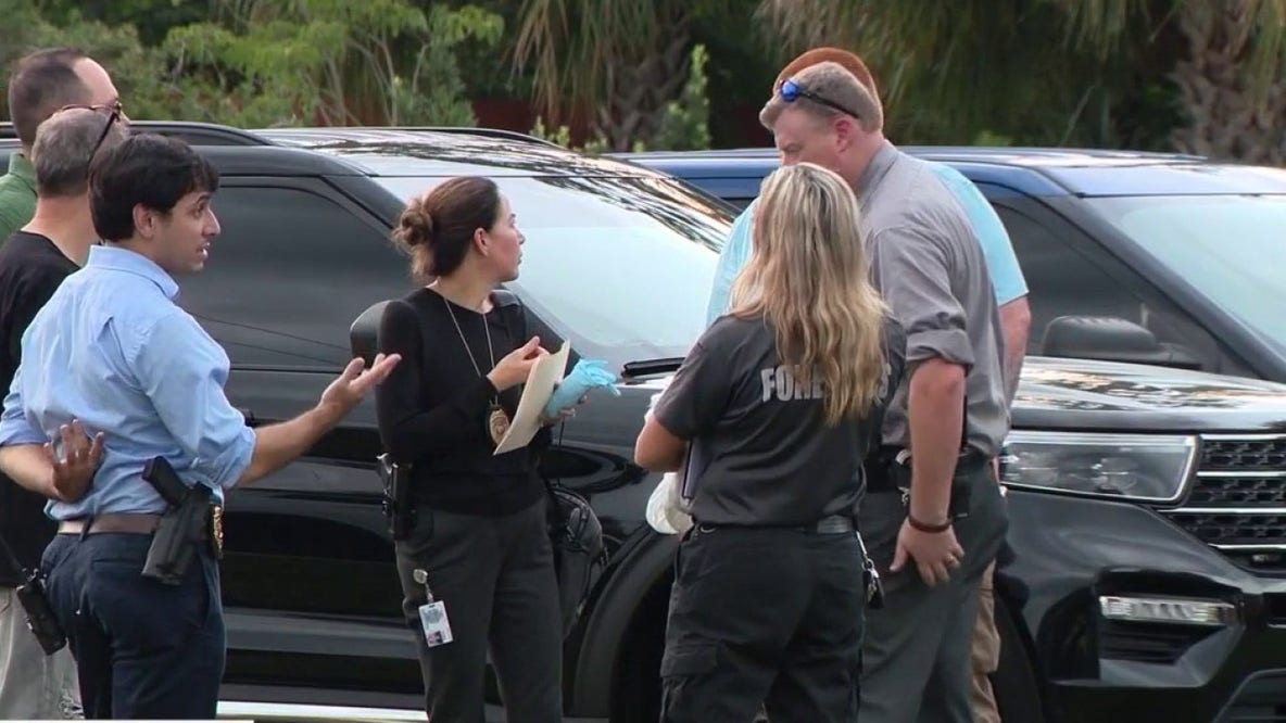 Florida man, 27, found dead after reported stabbing at apartment complex, police say