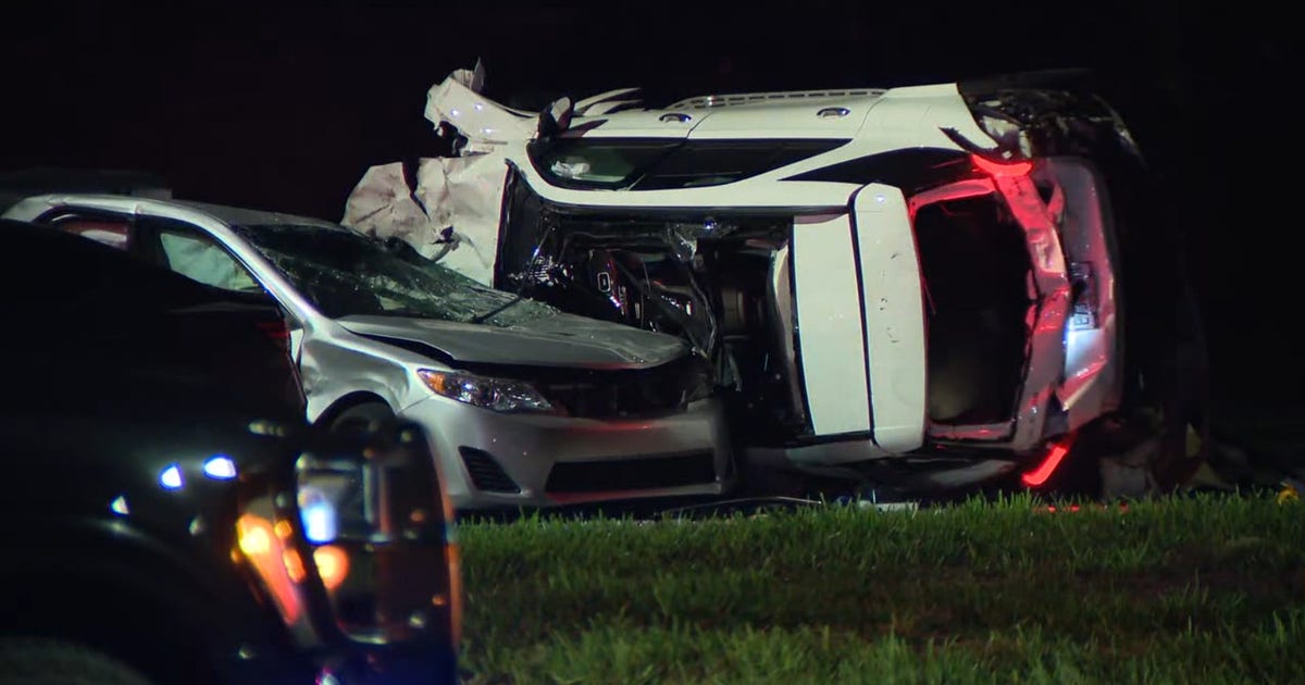2-vehicle crash closes North Clarke Road in Ocoee