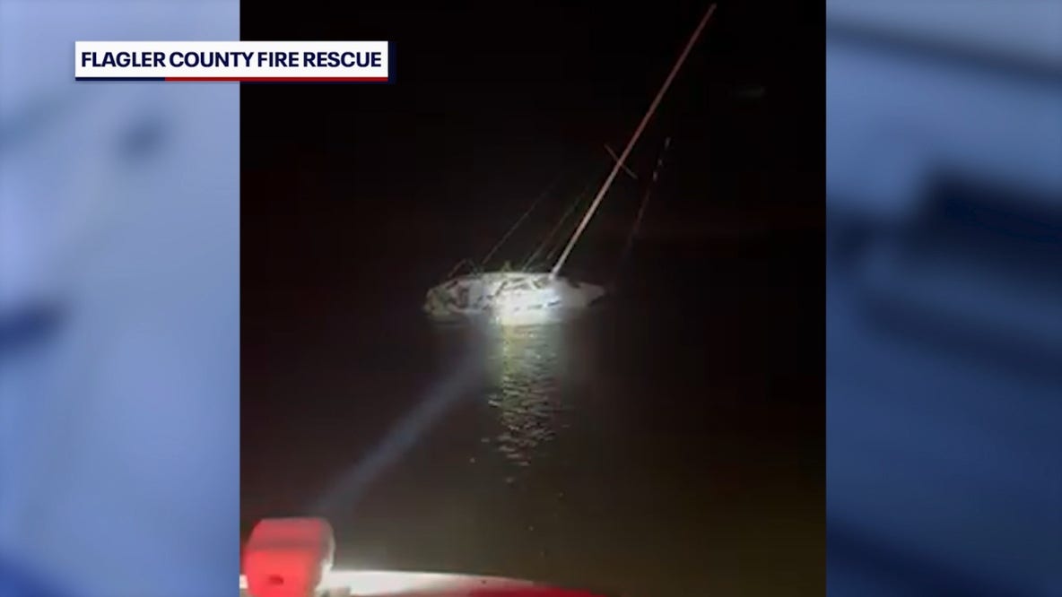 Watch: 33-foot vessel sinks off Florida Coast after being stuck on a sandbar