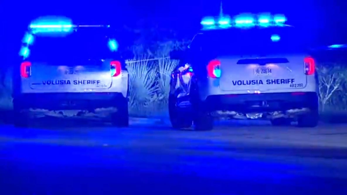 Man dies from stabbing in DeLand, suspect sought: Deputies