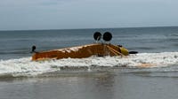 Pilot escapes serious injury after small plane crashes off coast of New Smyrna Beach