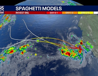 洋楽 HUrricane / terms&deff nish'n(s) NHC tracking 2 tropical disturbances in Atlantic for potential