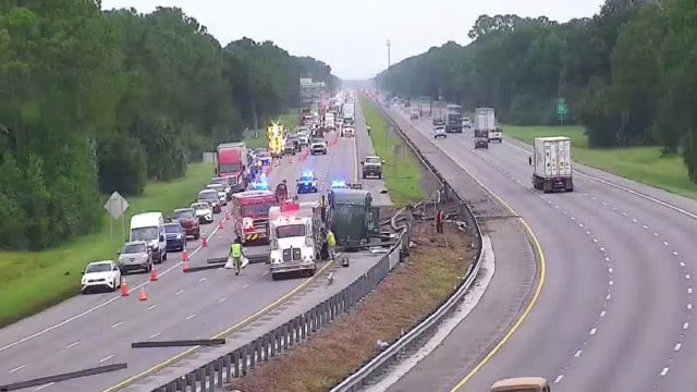 Crash shuts down I-95 southbound in Volusia County