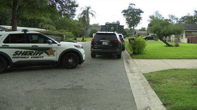 Seminole County sheriff's detectives investigate death at Tangelo Drive home