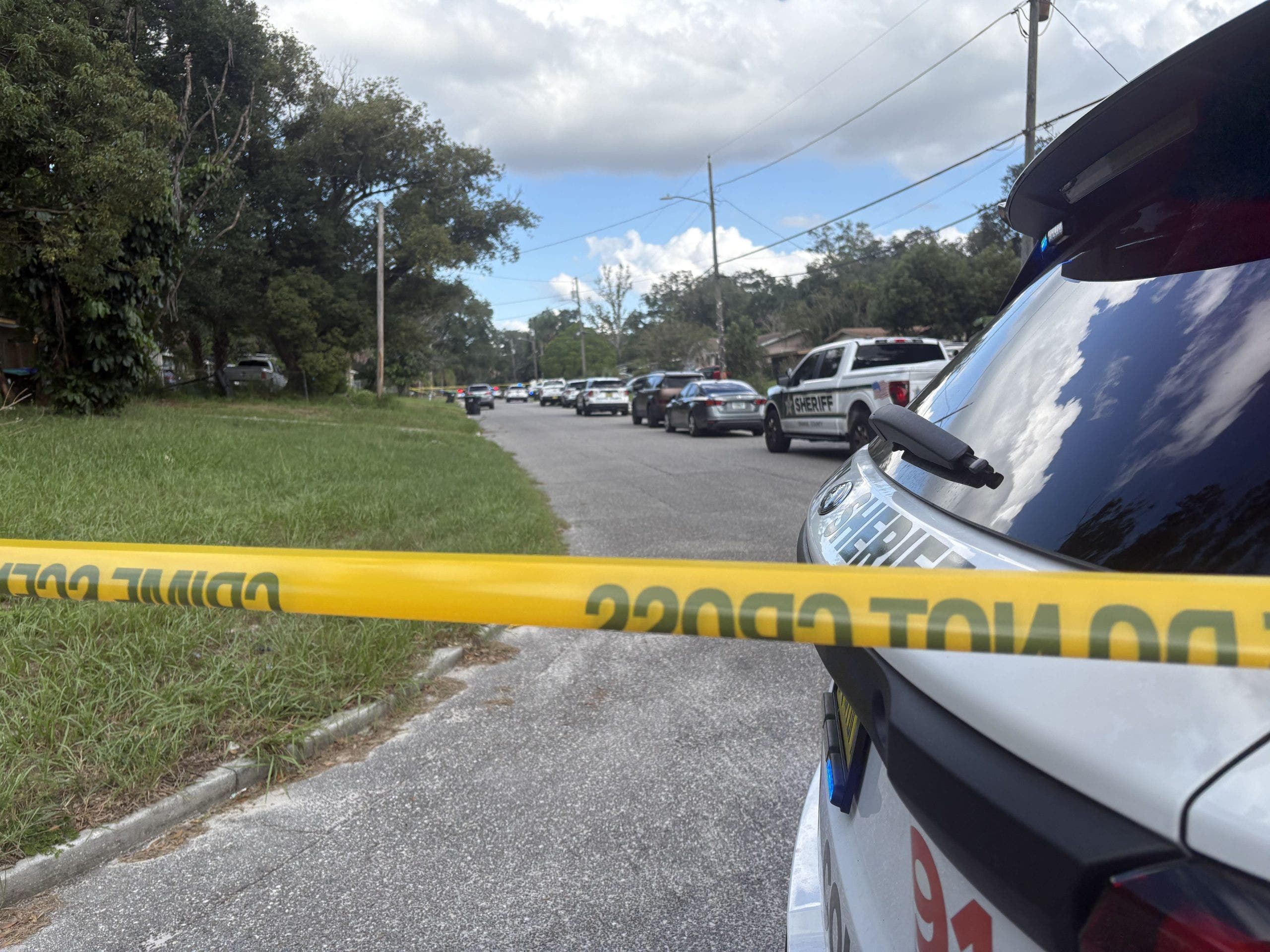 17-year-old shot in Orange County neighborhood, deputies say