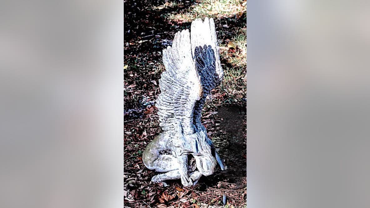 Deputies investigate theft of grave marker in Sumter County