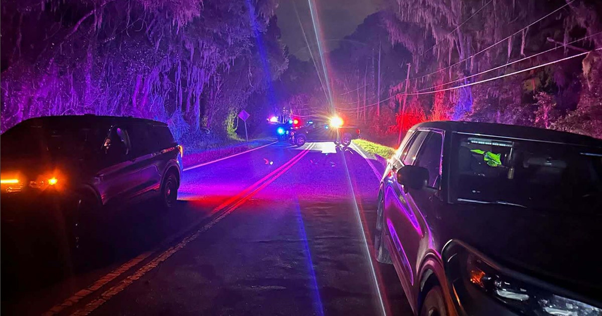 Shooting involving sheriff's deputy closes stretch of Highway 40 in Dunnellon, officials say