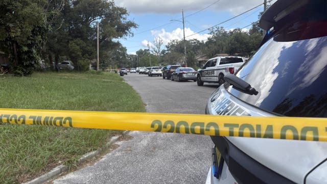 17-year-old shot in Orange County neighborhood, deputies say