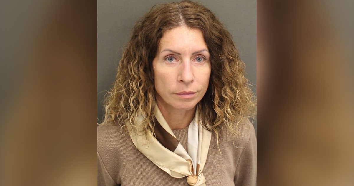 Florida mom arrested for leaving 4 kids home alone during 6-day Las ...