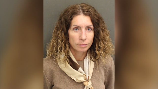 Florida mom arrested for leaving 4 kids home alone during 6-day Las Vegas work trip, deputies say