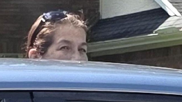Woman posing as FBI courier scams elderly Windermere resident out of $18K, police say