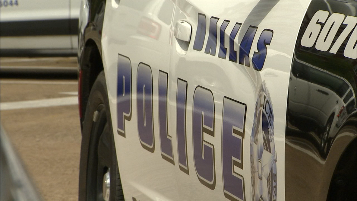 Dallas police investigate body found near creek in the Red Bird area