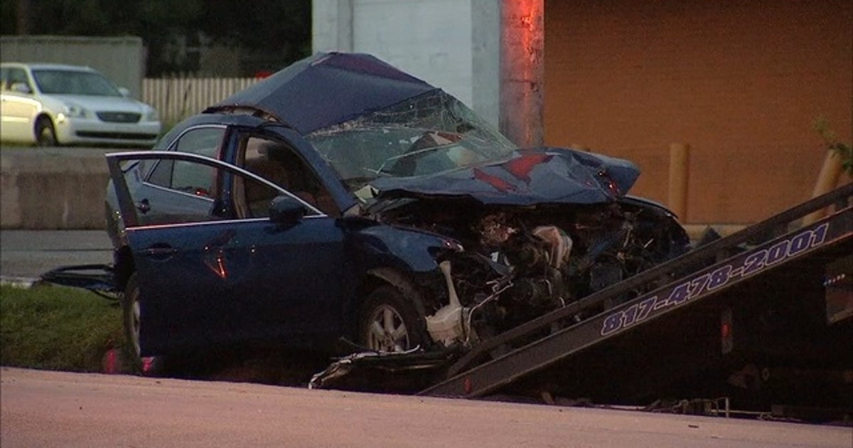1 dead in early morning Fort Worth Crash | FOX 4 Dallas-Fort Worth