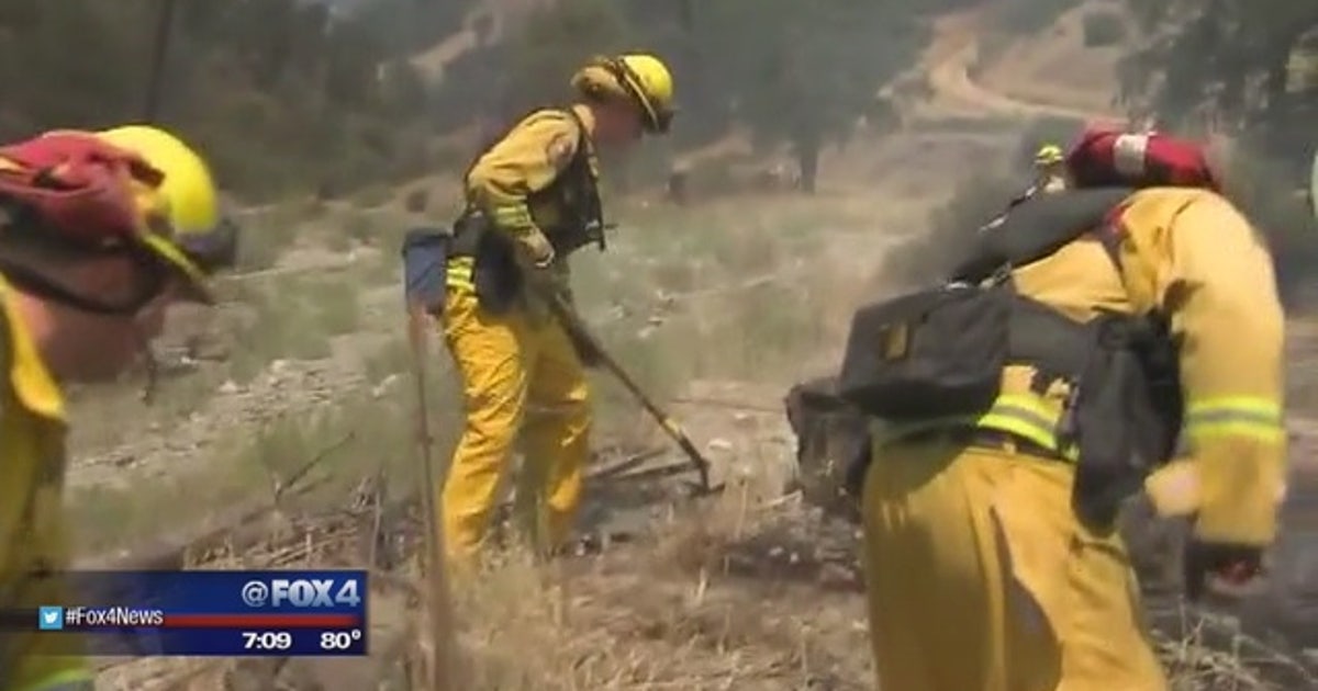 Calmer weather helps crews fighting Western wildfires | FOX 4 Dallas ...