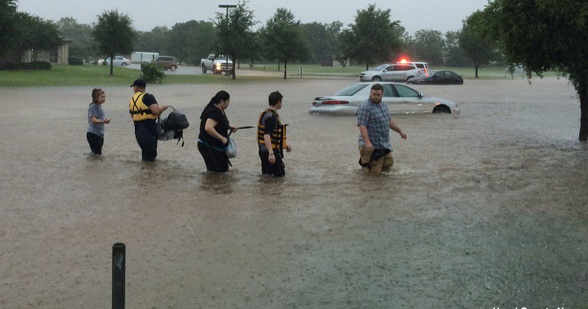 Heavy rain brings flooding to parts of North Texas | FOX 4 Dallas-Fort ...
