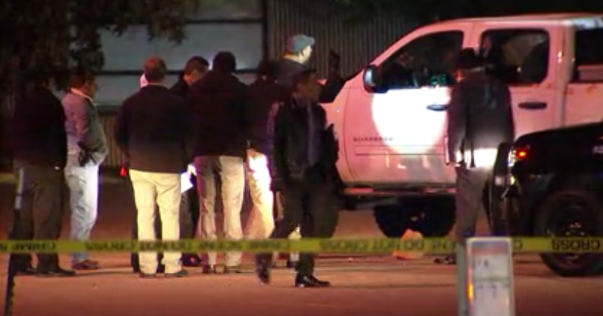 Police: Officers shoot, kill man who pointed gun at them | FOX 4 Dallas ...
