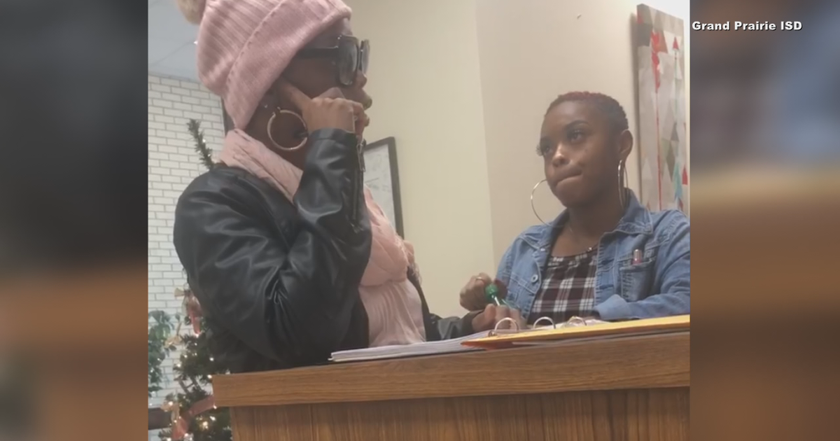 North Texas teen surprises mom with college acceptance letter | FOX 4 ...