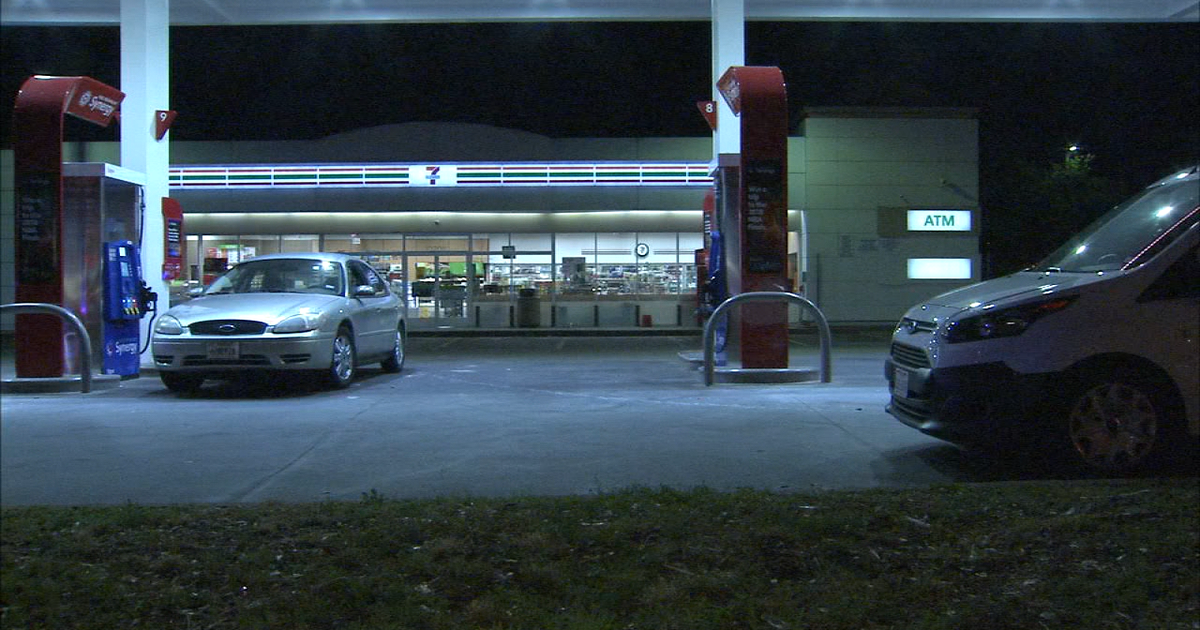 Clerk shoots robbery suspect in Pleasant Grove | FOX 4 Dallas-Fort Worth