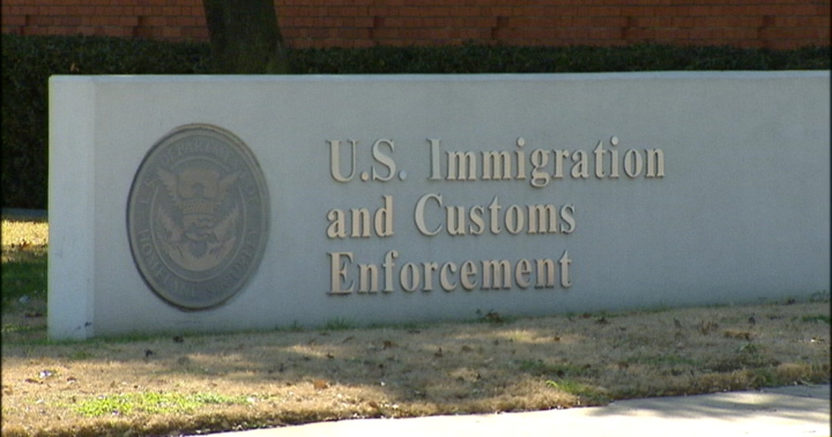 ICE holds major hiring event in Arlington to staff expansion | FOX 4 ...