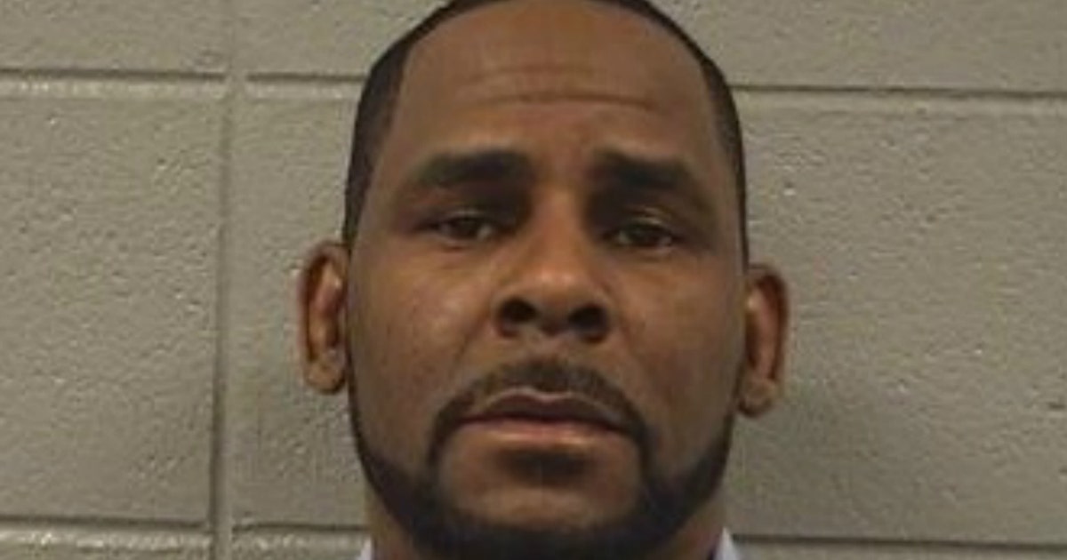R. Kelly charged with more sex-related crimes in Chicago | FOX 4 Dallas ...