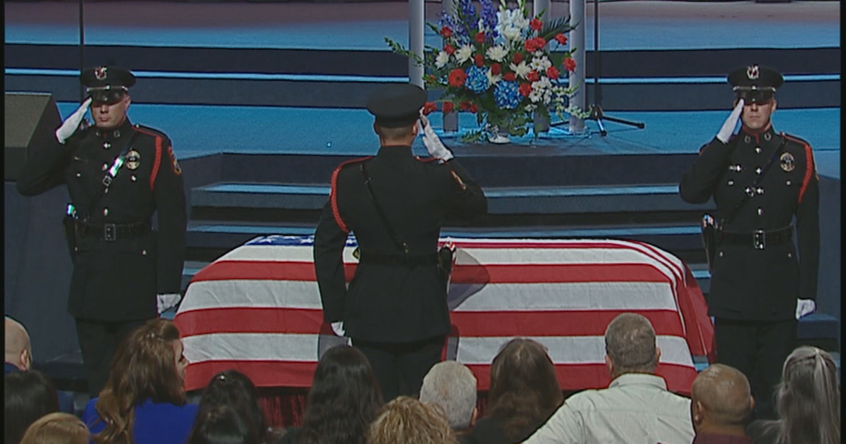 Funeral held for Grand Prairie officer killed in the line of duty | FOX ...