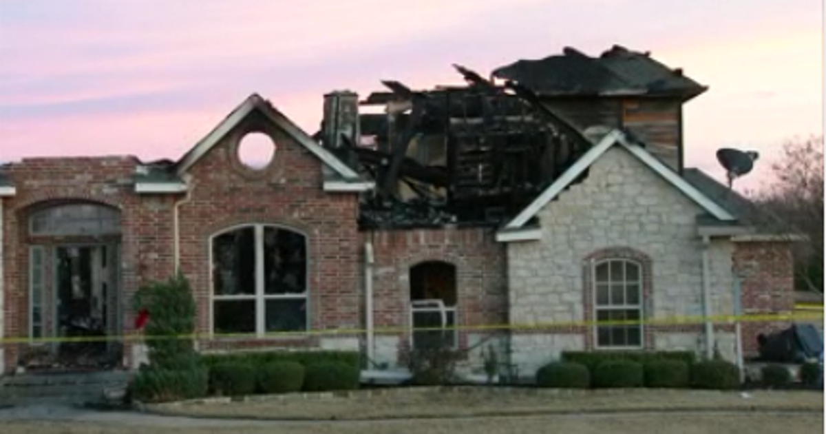 Dallas police officer's home destroyed by fire | FOX 4 Dallas-Fort Worth