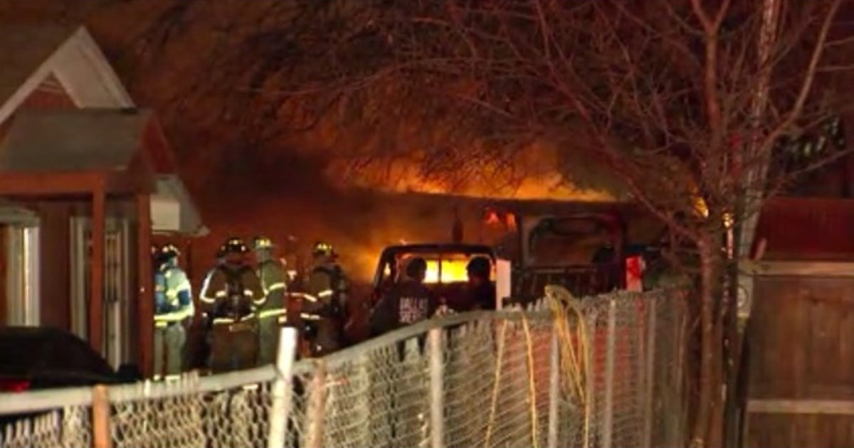 Two dead after mobile home catches on fire | FOX 4 Dallas-Fort Worth