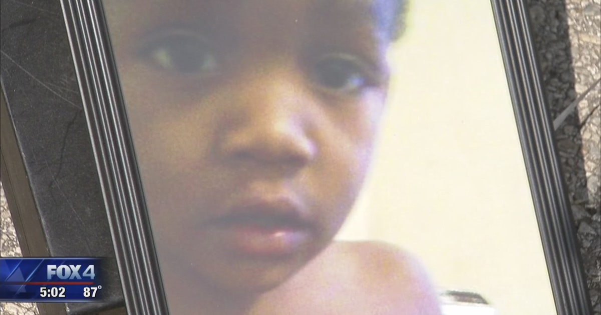 Fort Worth child found in hot car dies | FOX 4 Dallas-Fort Worth