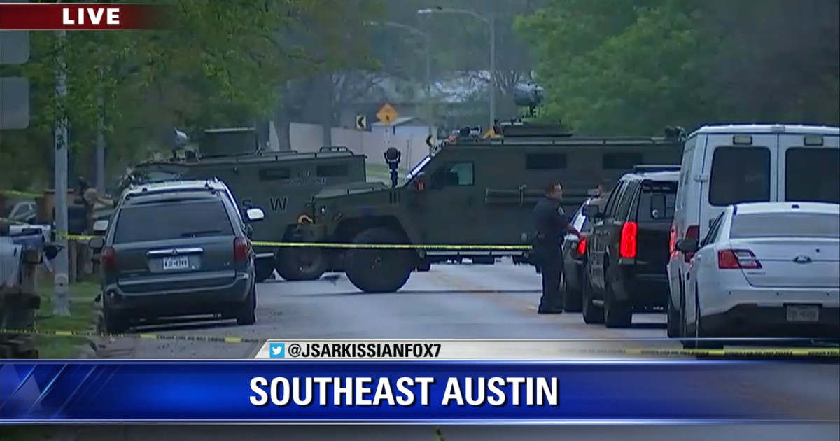 2 Austin officers hurt, suspect killed in SWAT standoff | FOX 4 Dallas ...