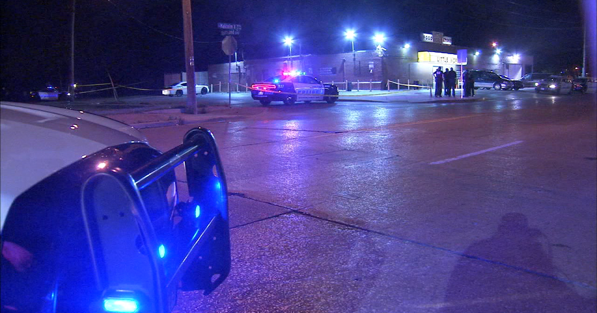 2 bystanders shot during gun battle in South Dallas | FOX 4 Dallas-Fort ...