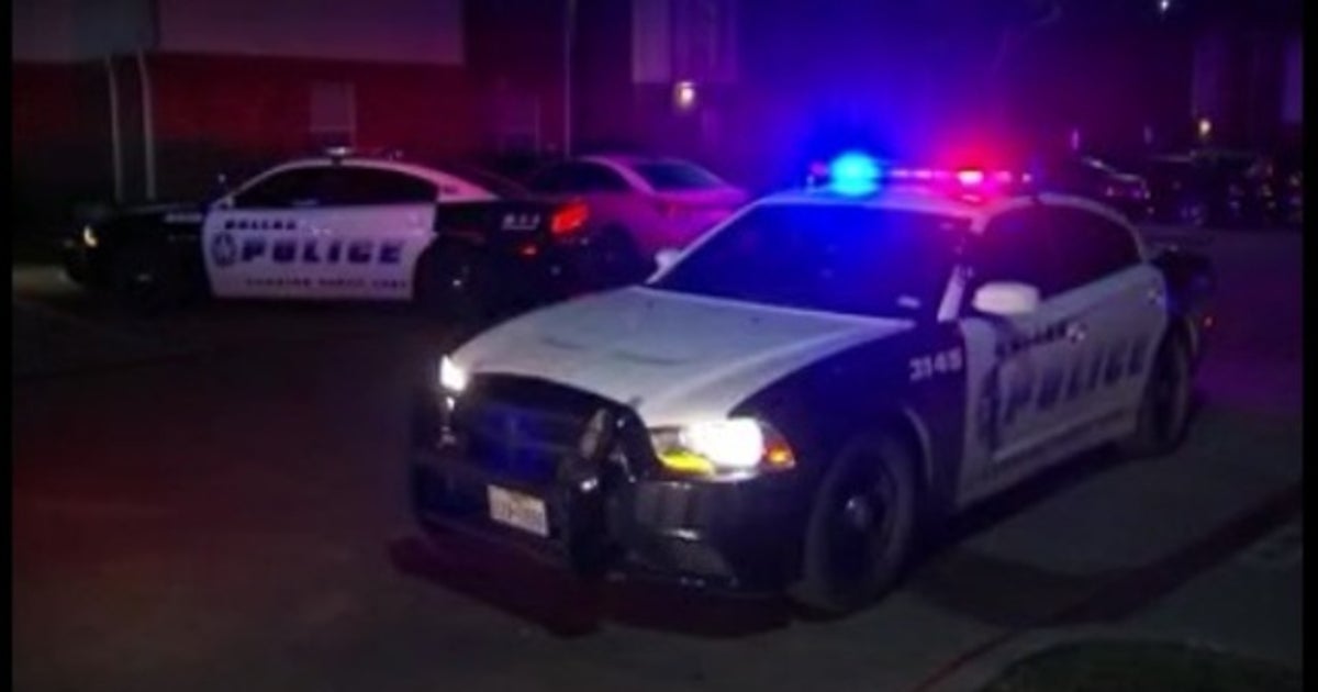 Man found dead in Oak Cliff apartment breezeway | FOX 4 Dallas-Fort Worth