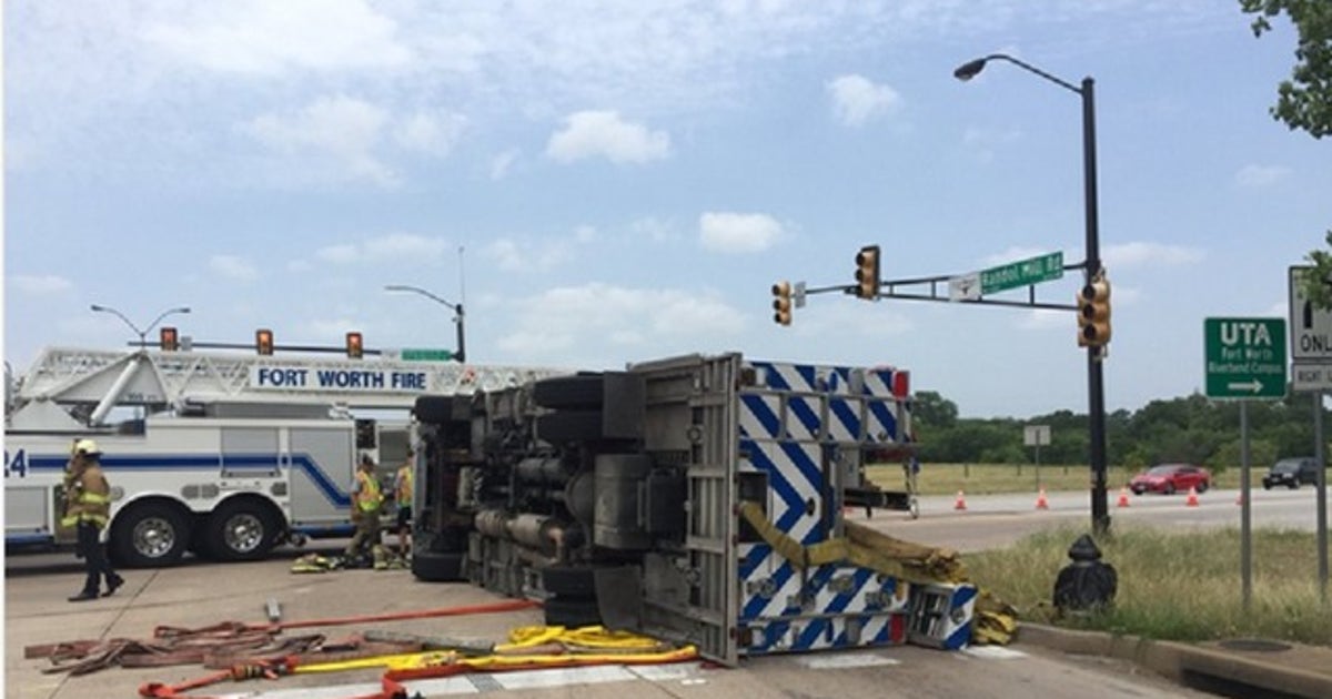 Fort Worth firefighters injured after rig hits pick-up truck | FOX 4 ...