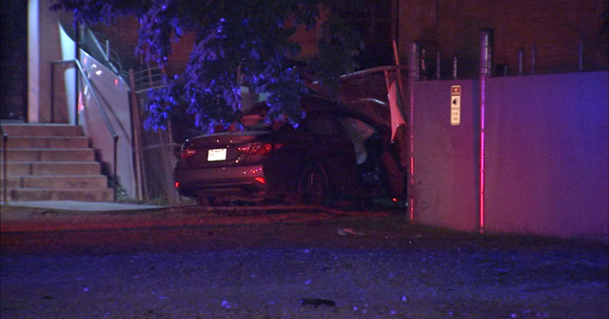 Police chase ends in crash in Dallas | FOX 4 Dallas-Fort Worth
