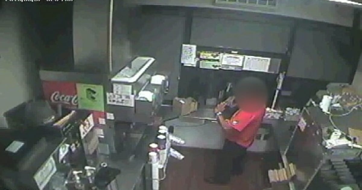 Drive-through robber holds up restaurant employee | FOX 4 Dallas-Fort Worth