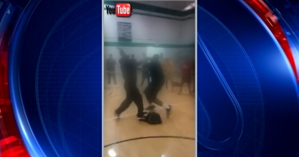 Arlington substitute teacher fired after video shows students fighting ...
